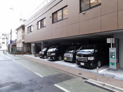 三鷹市「三鷹」駅 Parking in 三鷹駅南口 画像1