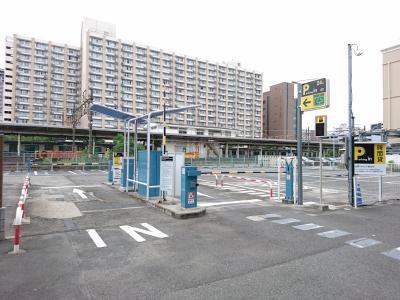 横浜市磯子区「磯子」駅 Parking in 磯子駅前 画像1