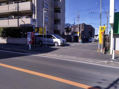 松戸市「新八柱」駅 Parking in 新八柱駅前 画像1